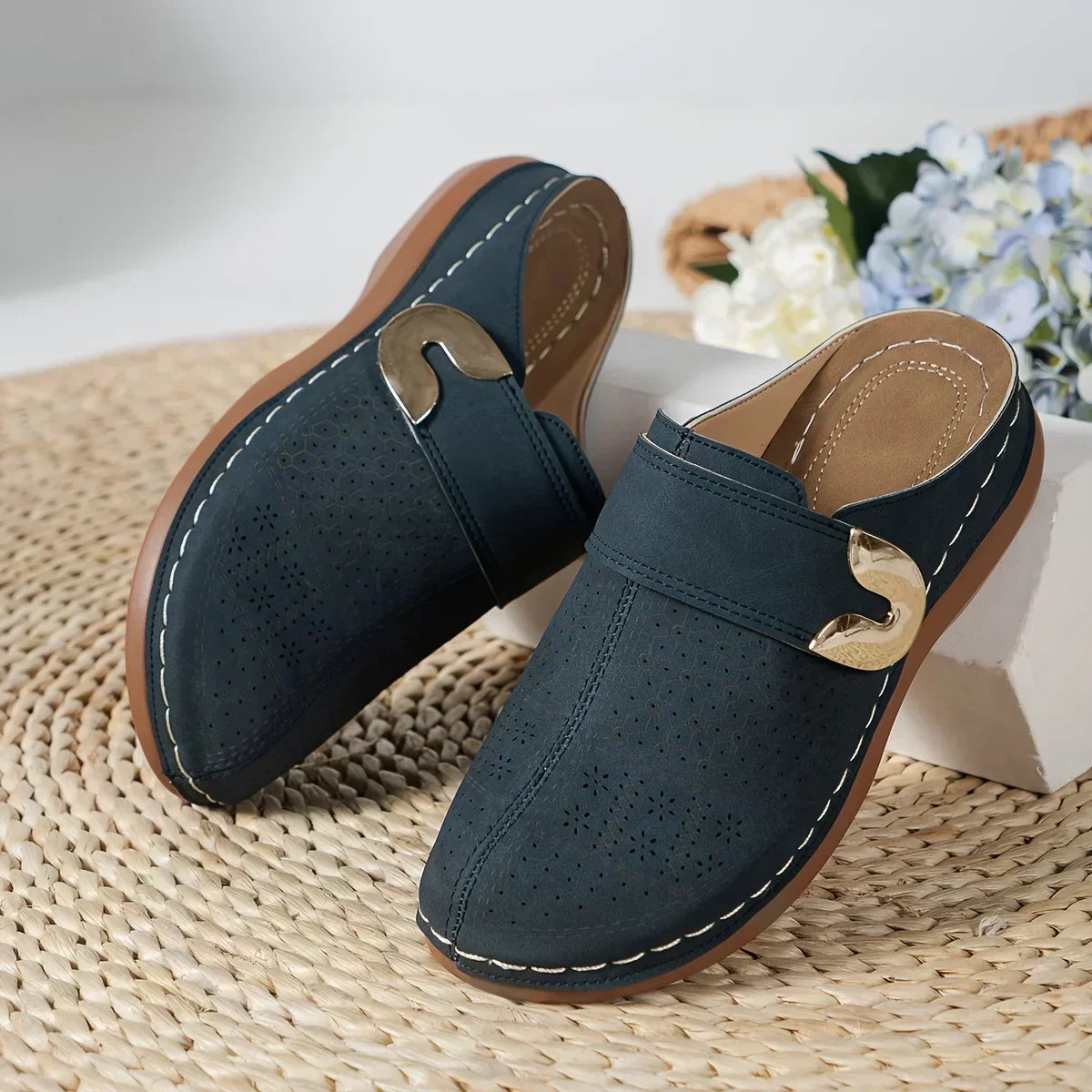 Navy Blue / 12  (EU 43)