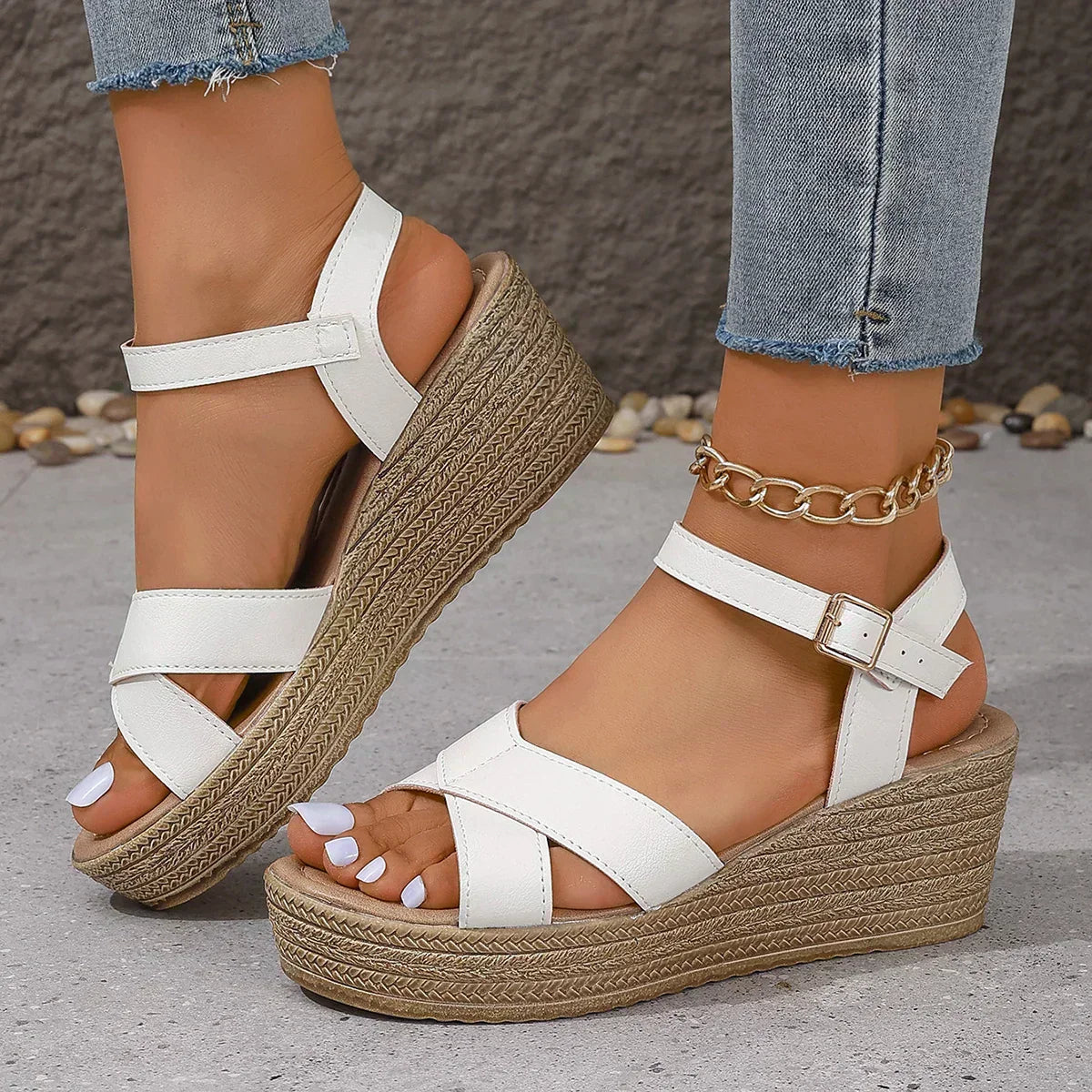 White / 41