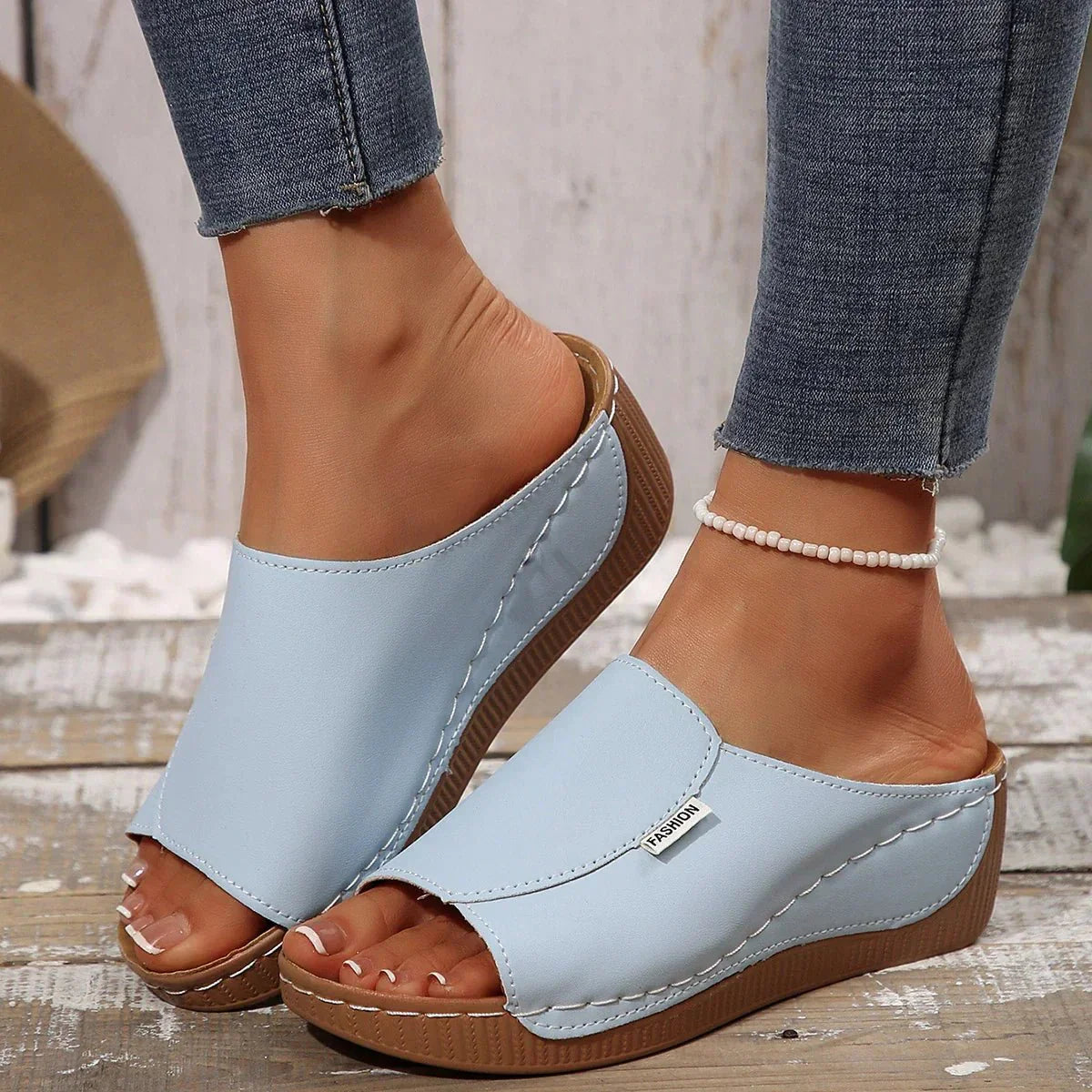 Light Blue / 43