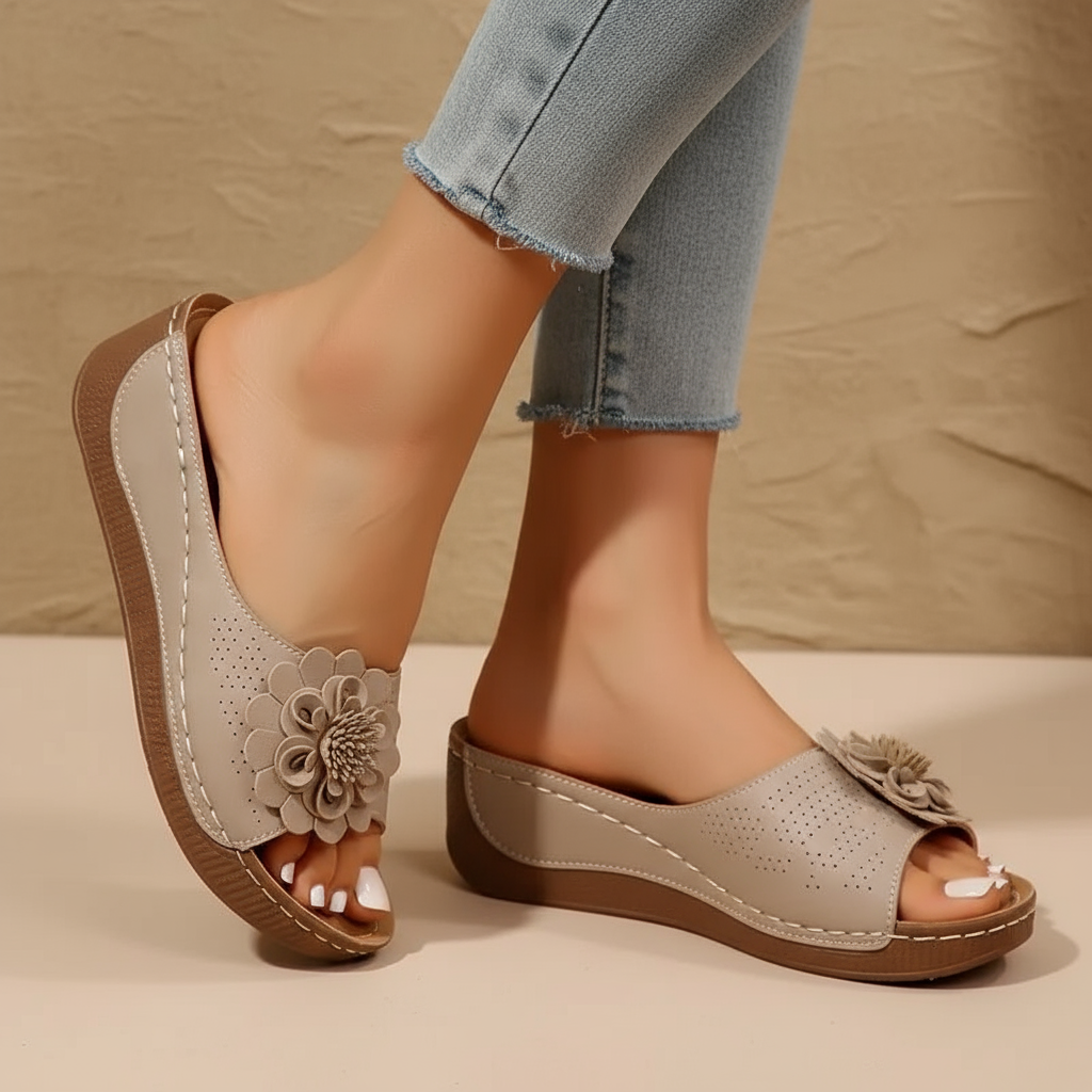 Beige (Almost sold out) / 12 (43EU)