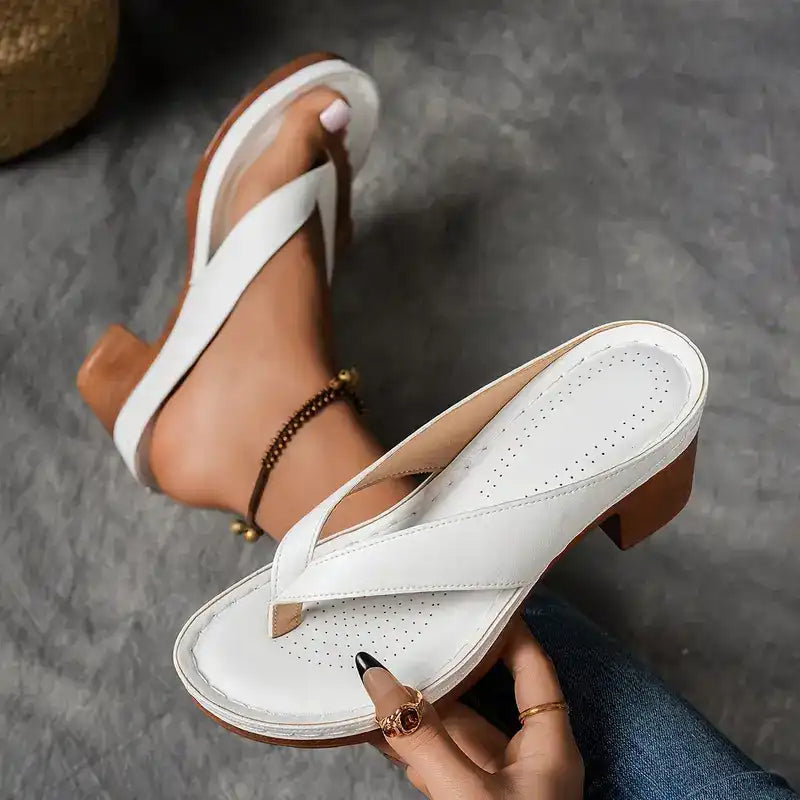 White / 12 (43EU)
